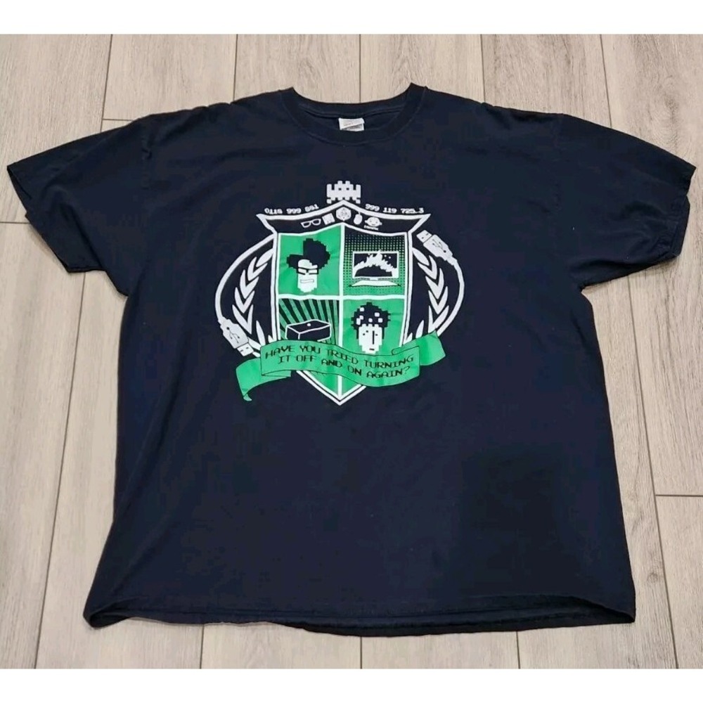 The‎ IT Crowd Short Sleeve Shirt Size 2XL Turn It Off And On Again Funny Graphic